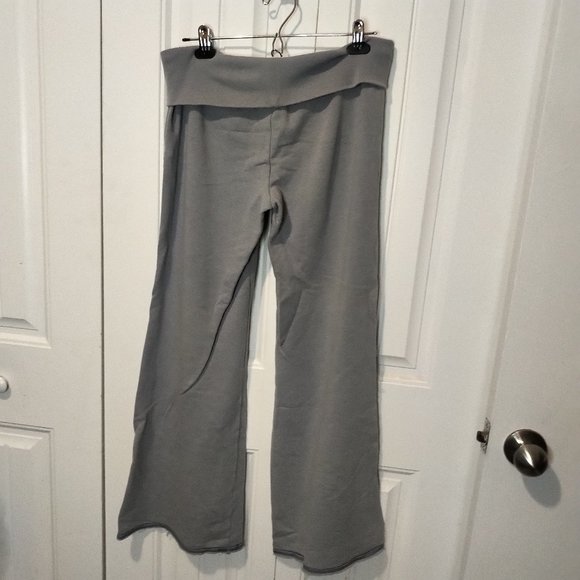 Plush and Lush extra wide leg sweat pants gray - Picture 3 of 3